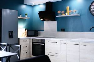 Noémy SMECICAS - SMECICAS NOEMY